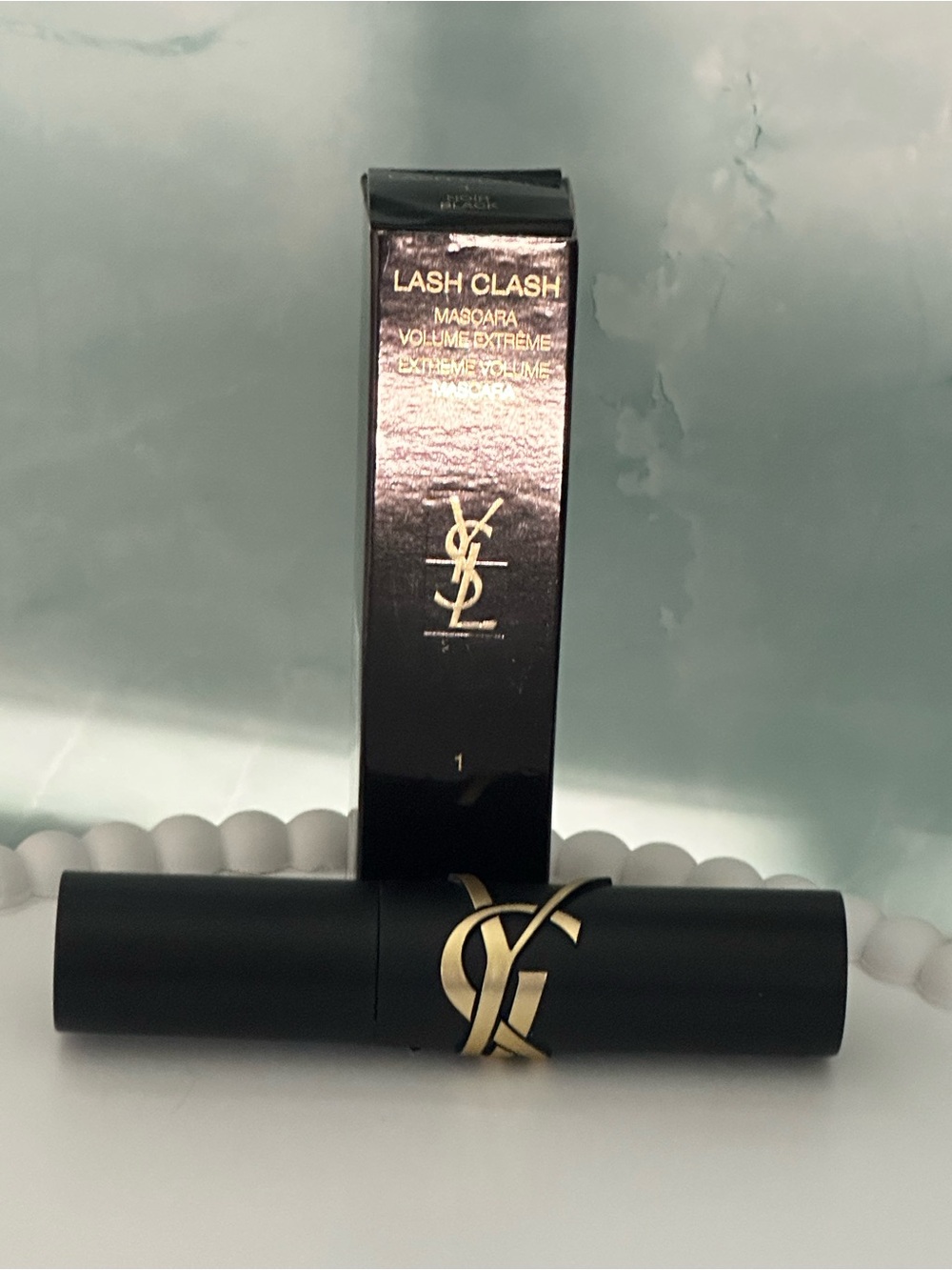 Yves Saint Laurent Lash Clash Extreme Volume Mascara — Black .16oz/ 5ml